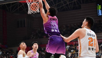 媒体人：陈国豪三方交易永久转会广州 广东得到焦泊乔