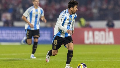 世预赛-迪亚斯破门恩佐染红 十人阿根廷1-1绝平哥伦比亚