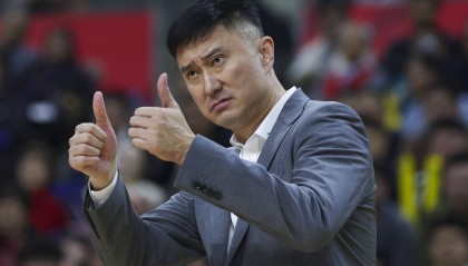杜锋谈哈维绝杀：这球难度很大 上海运气更好一点