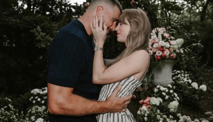 在交往了那么多任男友后，霉霉为什么最终选择和他订婚？