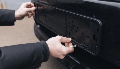 女子摇中“88888”车牌卖了280万元？涉事汽车经销商否认