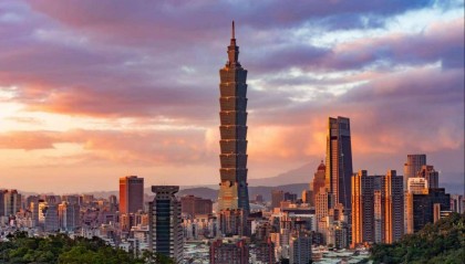 就在刚刚！解放军不再口头警告，台海上演正式交锋，释放信号强烈