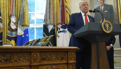 美媒爆料:特朗普计划下周宣布美国将把“波斯湾”改称为“阿拉伯湾”