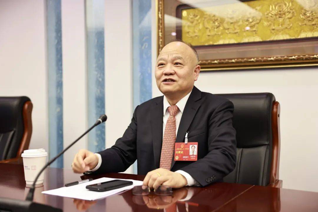 全国人大代表朱建弟：建设国际金融资产交易平台，加强我国金融市场定价能力｜两会声音
