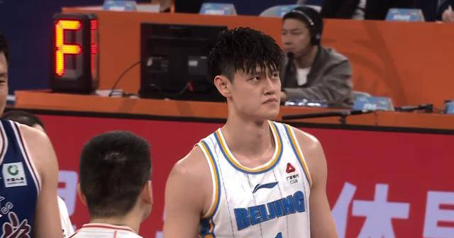 北京队唯一交易选项：曾凡博与现金换取周琦！
