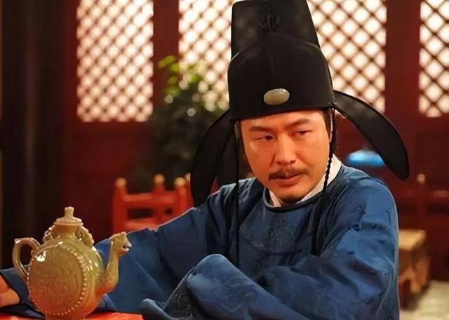 从“万人捧”到“众人骂”，这一路走来，张颂文到底做错了什么？