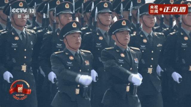 不装了！一口气看完九三大阅兵武器装备！谁说我们一个也不认识？