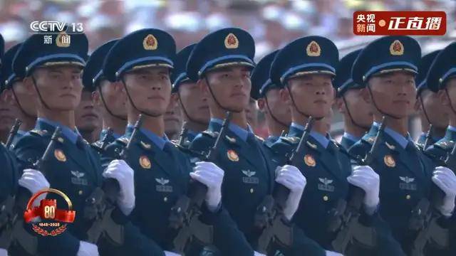 不装了！一口气看完九三大阅兵武器装备！谁说我们一个也不认识？