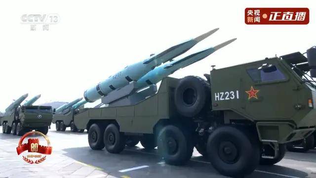 不装了！一口气看完九三大阅兵武器装备！谁说我们一个也不认识？