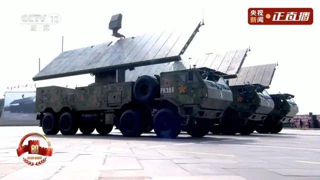 不装了！一口气看完九三大阅兵武器装备！谁说我们一个也不认识？