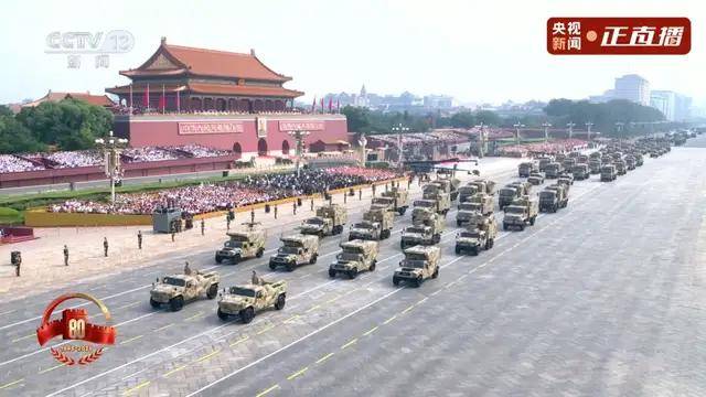 不装了！一口气看完九三大阅兵武器装备！谁说我们一个也不认识？