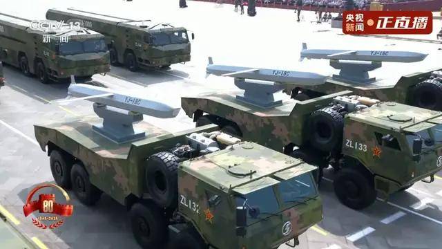 不装了！一口气看完九三大阅兵武器装备！谁说我们一个也不认识？