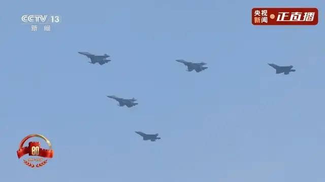 不装了！一口气看完九三大阅兵武器装备！谁说我们一个也不认识？