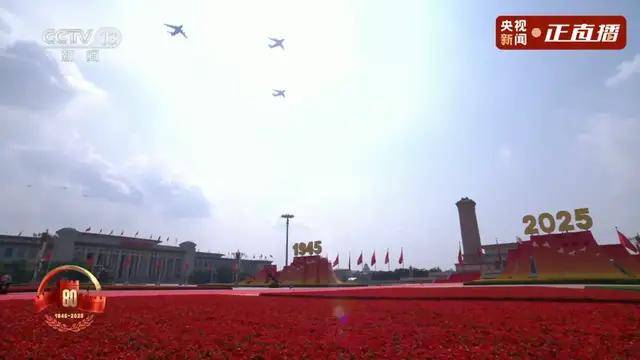 不装了！一口气看完九三大阅兵武器装备！谁说我们一个也不认识？