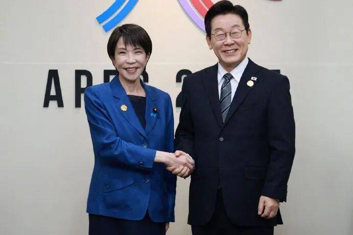 李在明与高市早苗会谈:韩国与日本携手不仅可解决国内问题,也能在国际舞台上发挥更大影响力