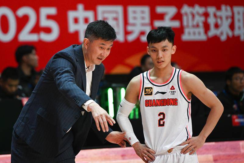 赵睿16+5徐杰19分 广东全运男篮首战击败山东