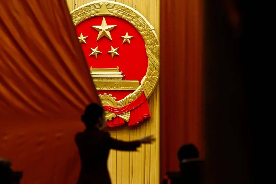 这种局面不能再延续下去了,否则中国很危险