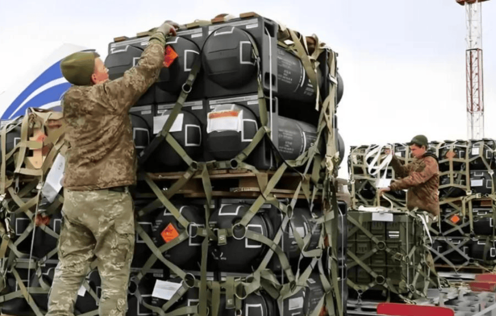 日本出现危险动向!三菱重工再次登场,二战以来首次向美国出口杀伤性武器