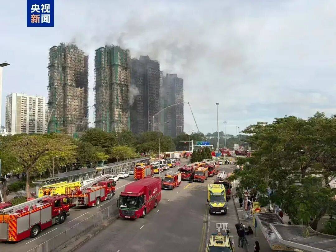已致94人遇难，李家超：望内地协助！廉政公署：或涉贪污！这一幕令人破防