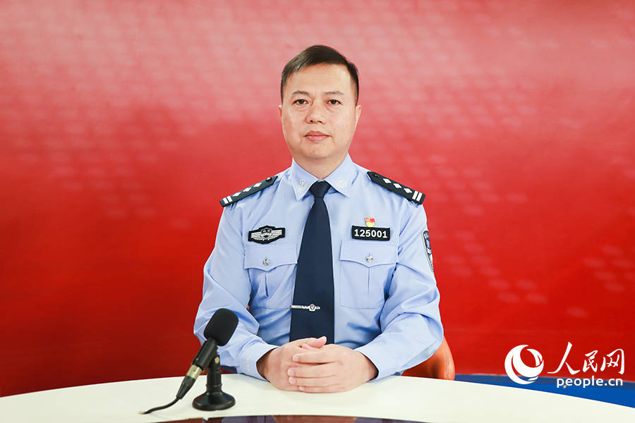 福州市公安局上街(高新区)分局局长陈长青:从“单打独斗”到“攥指成拳” 激活全链条反诈新格局