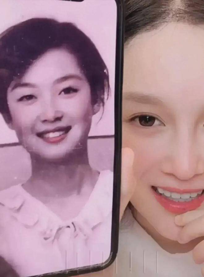 考古 | 赵本山妻子罕见公开现身,气质优雅五官美艳,俩人爱情太感人!