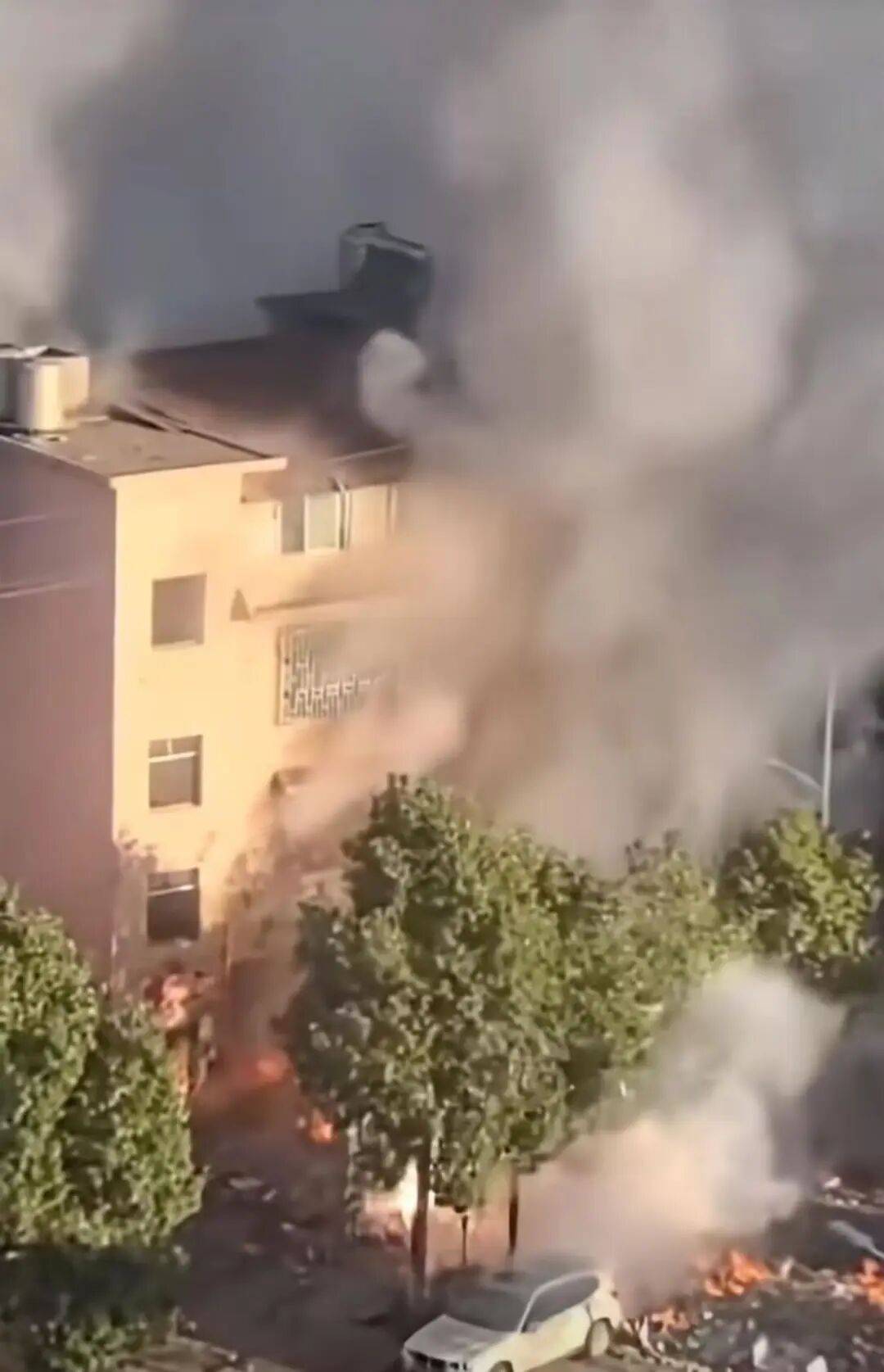 郴州发生燃爆的烟花爆竹店老板已去世,家属最新回应