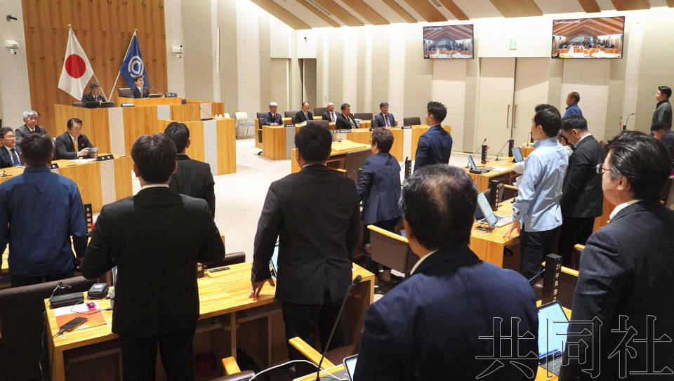 冲绳地方投票决定,强登钓鱼岛,福建舰穿越台海,中日航班将停飞