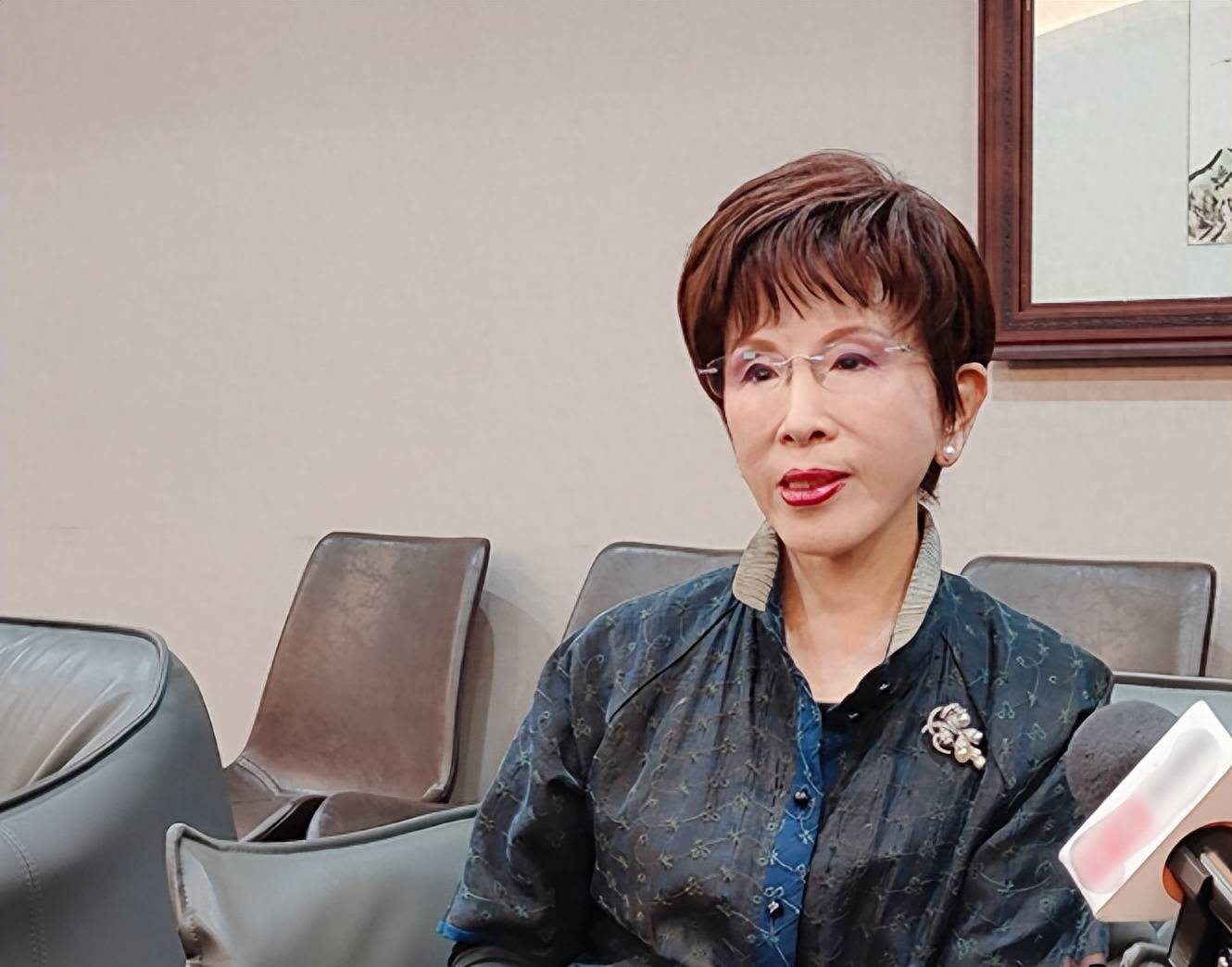 大陆已发出26道通牒,赖清德儿孙躲在美国,洪秀柱:统一指日可待