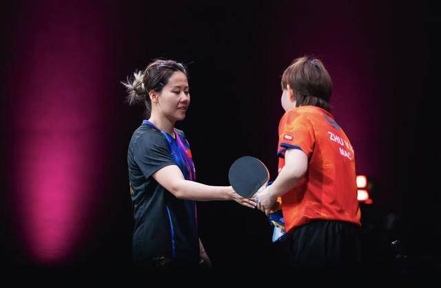 国乒新年首战无缘冠军 男线对手多女队也强敌环伺