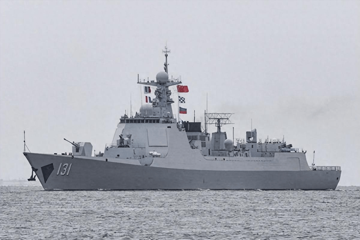 中外舰艇激烈对峙!太原舰瞬间进入战斗状态,距开火只差最后一步